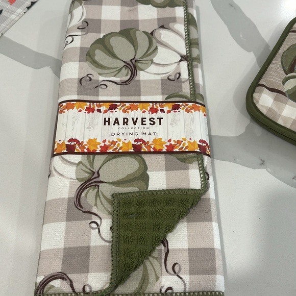 Fall Kitchen Set - Picture 4 of 4